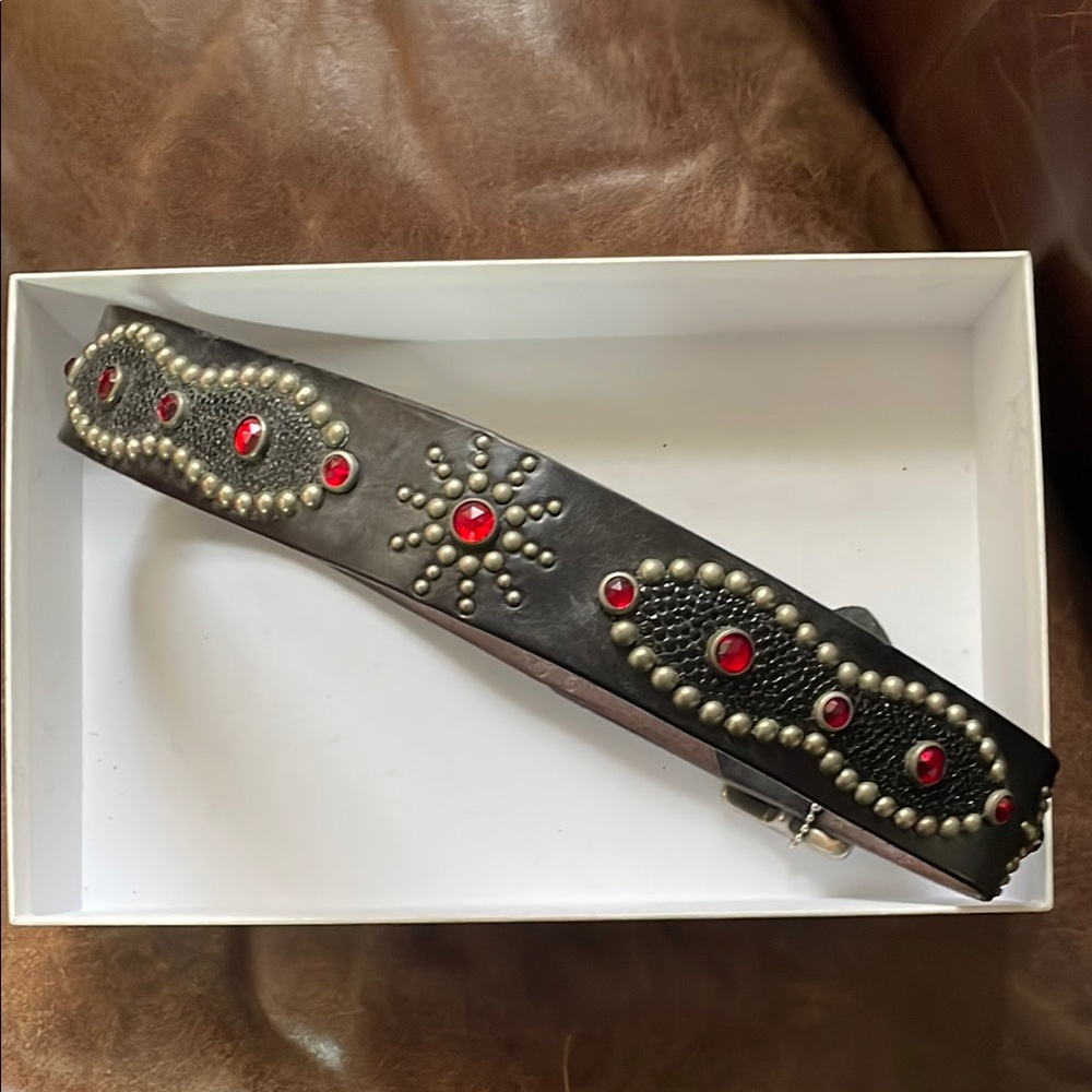 HTC Black Leather Red Crystal Jeweled Studded Stingray Peanut Rockabilly Belt 32 - Picture 8 of 10